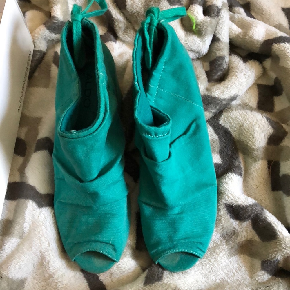 ALDO wedges!